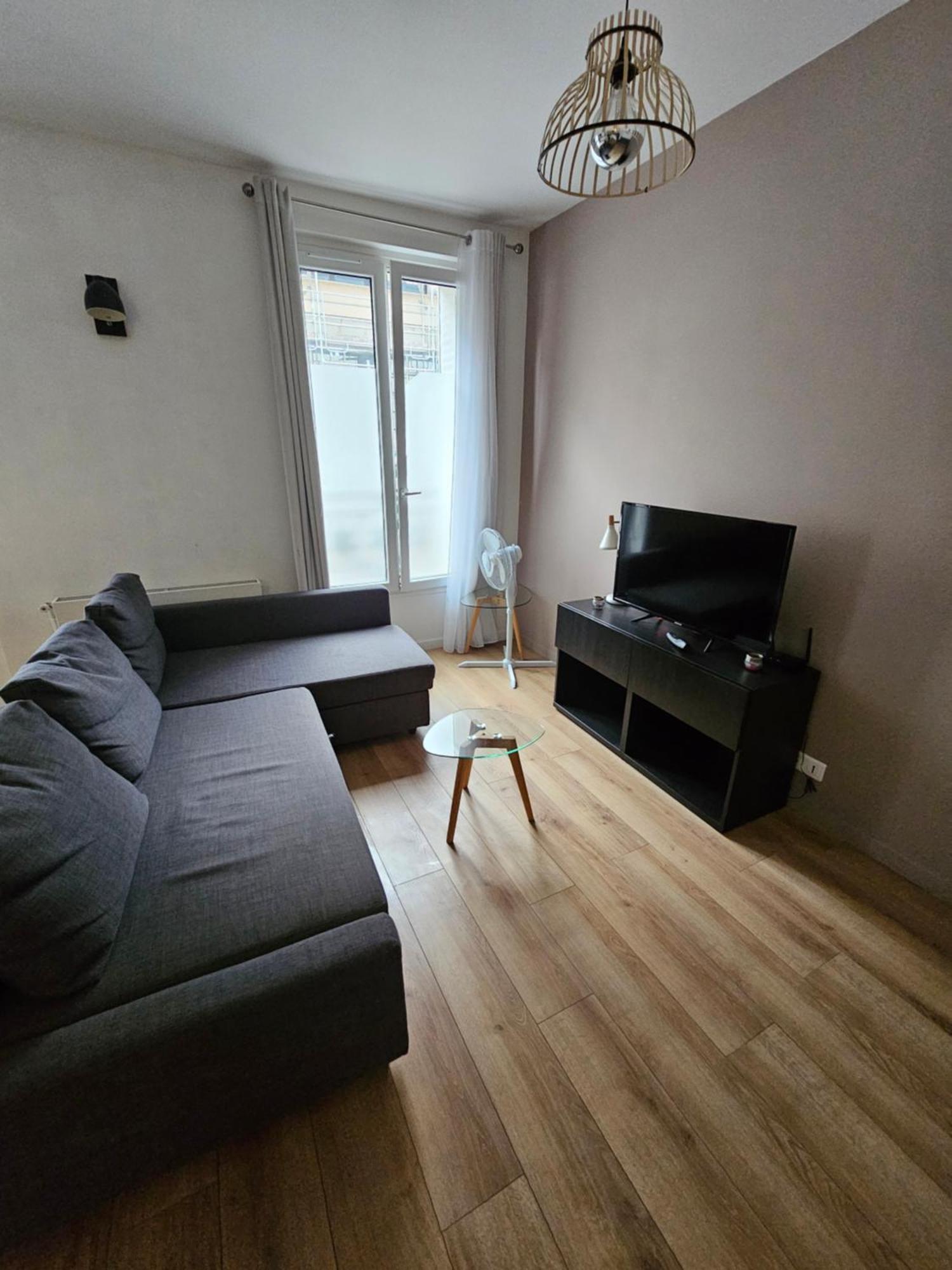 *Appartement Moderne/2 Minutes Du Metro* Сент-Уан Экстерьер фото